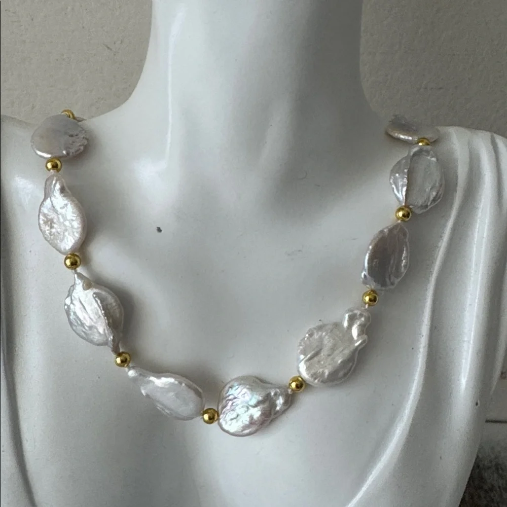 Iris & Lily Elegant Gold and White Freshwater Pearls Necklace 17" lg + 2 in extn - Picture 2 of 8